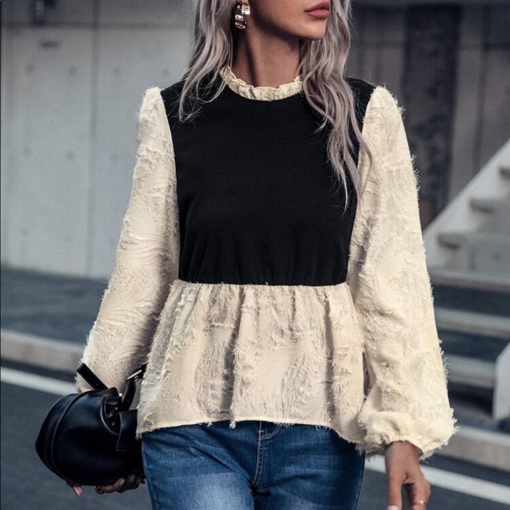 Two tone puffy sleeve and fuzzy top